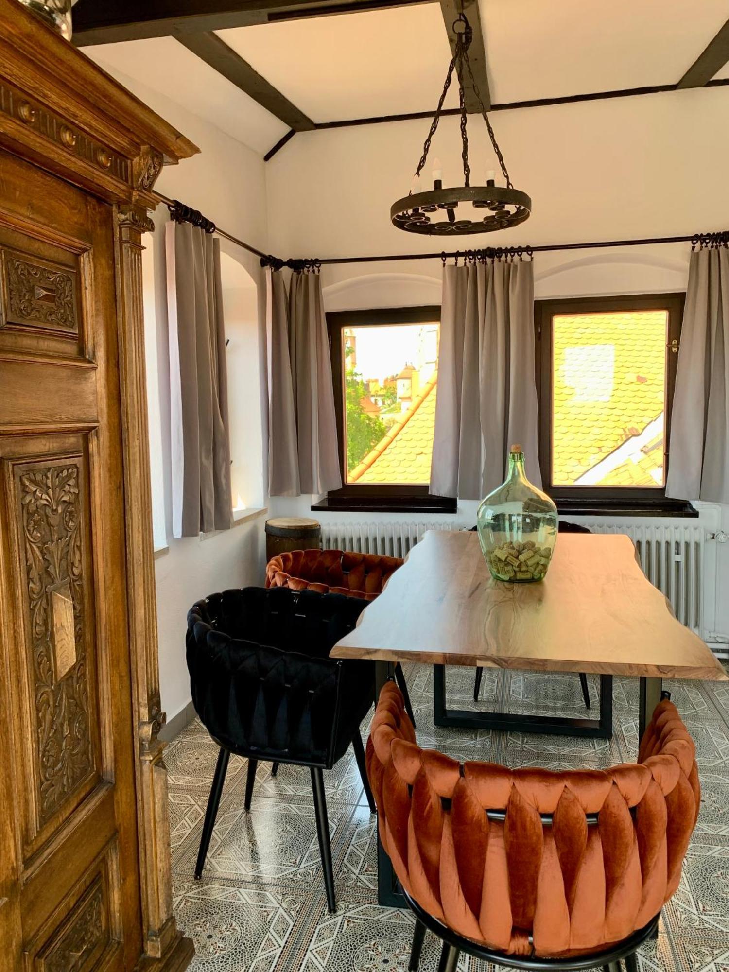 Boutique Apartments U Rolanda, Mikulasske Namesti Znojmo Eksteriør billede