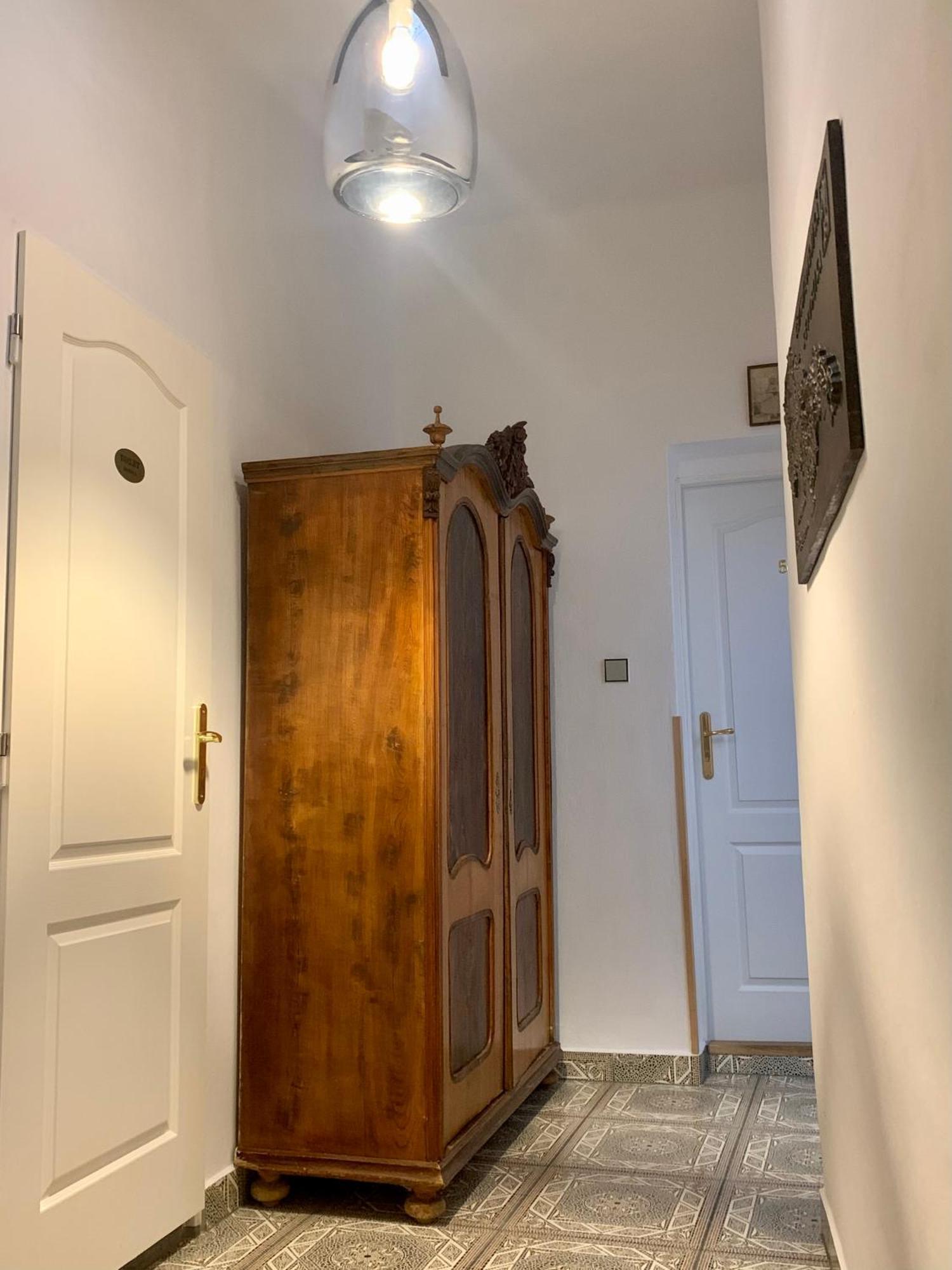 Boutique Apartments U Rolanda, Mikulasske Namesti Znojmo Eksteriør billede