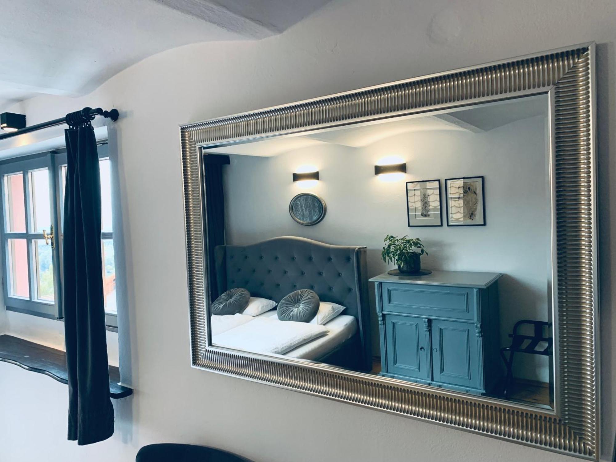 Boutique Apartments U Rolanda, Mikulasske Namesti Znojmo Eksteriør billede
