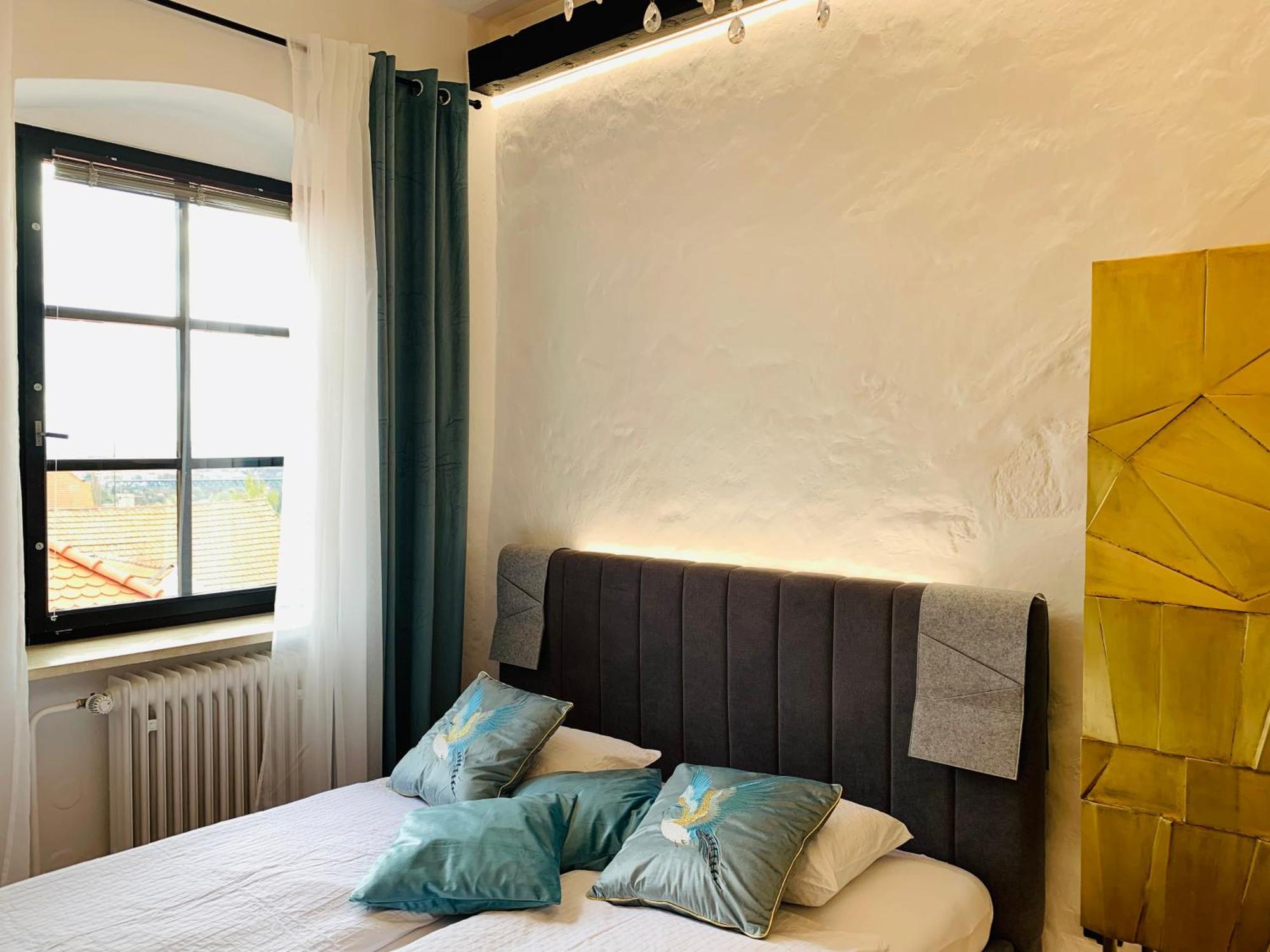 Boutique Apartments U Rolanda, Mikulasske Namesti Znojmo Eksteriør billede