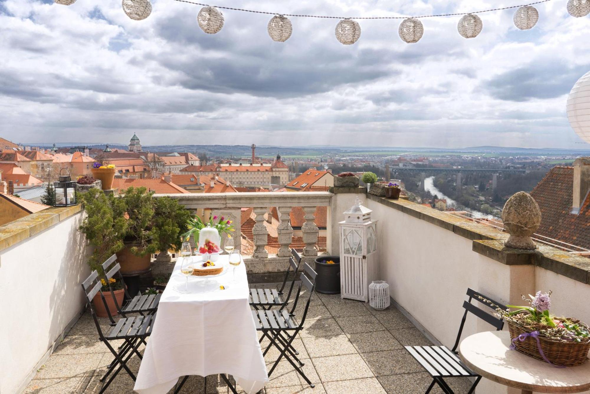 Boutique Apartments U Rolanda, Mikulasske Namesti Znojmo Eksteriør billede