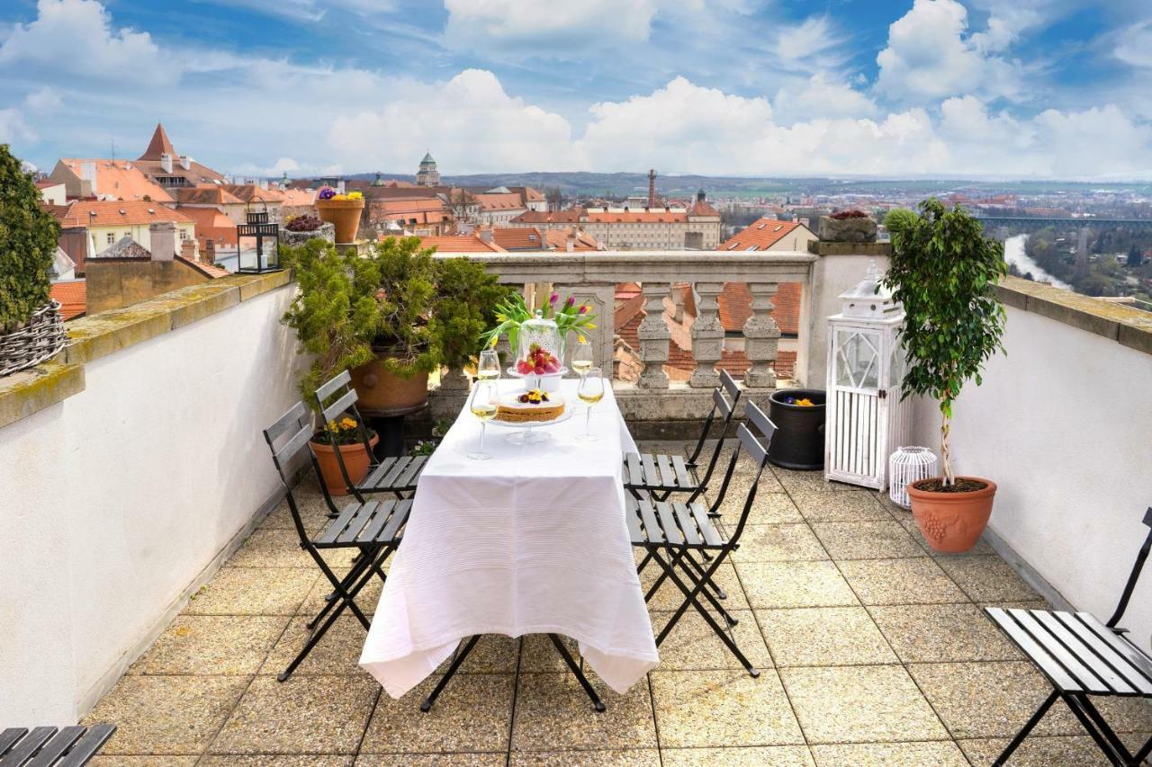 Boutique Apartments U Rolanda, Mikulasske Namesti Znojmo Eksteriør billede